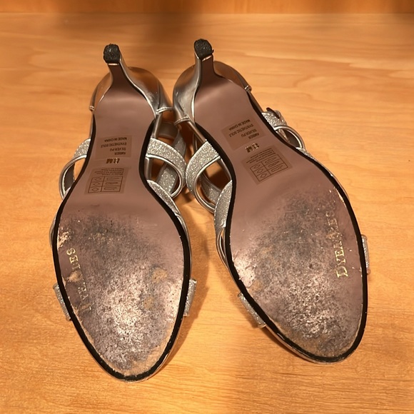 DYEABLES LADIES SHOES - Picture 5 of 5